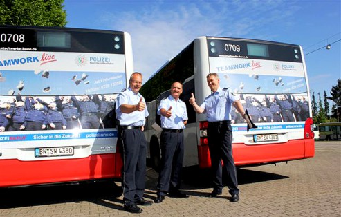 Teamwork live - Werbung am Bus der Stadtwerke Bonn Heckflächenwerbung