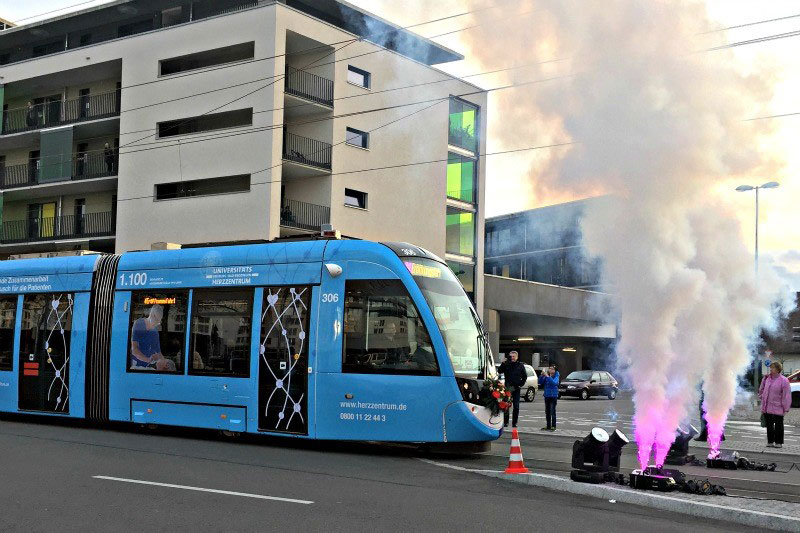 Straßenbahn Urbos an der neuen Linie 4 der VAG Freiburg