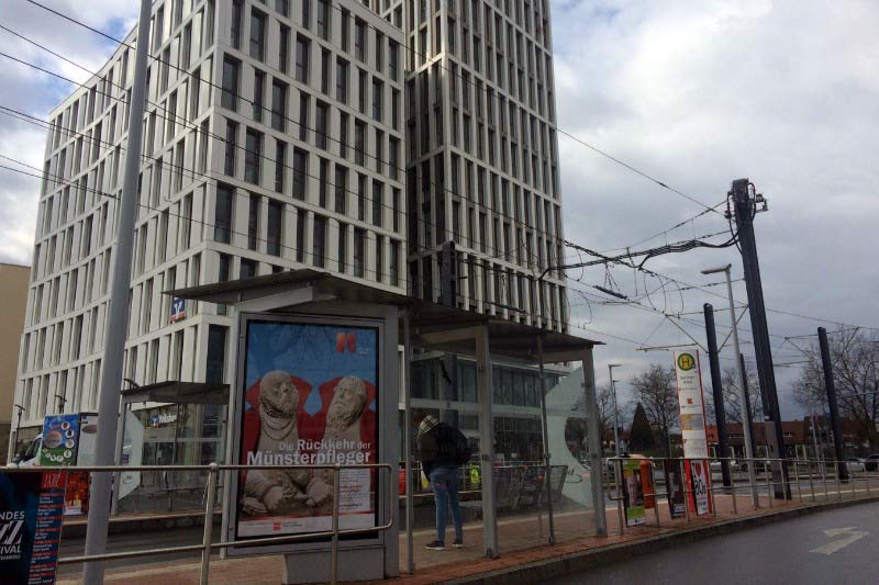 Großfläche Plakat der Kampagne Westarkaden Freiburg