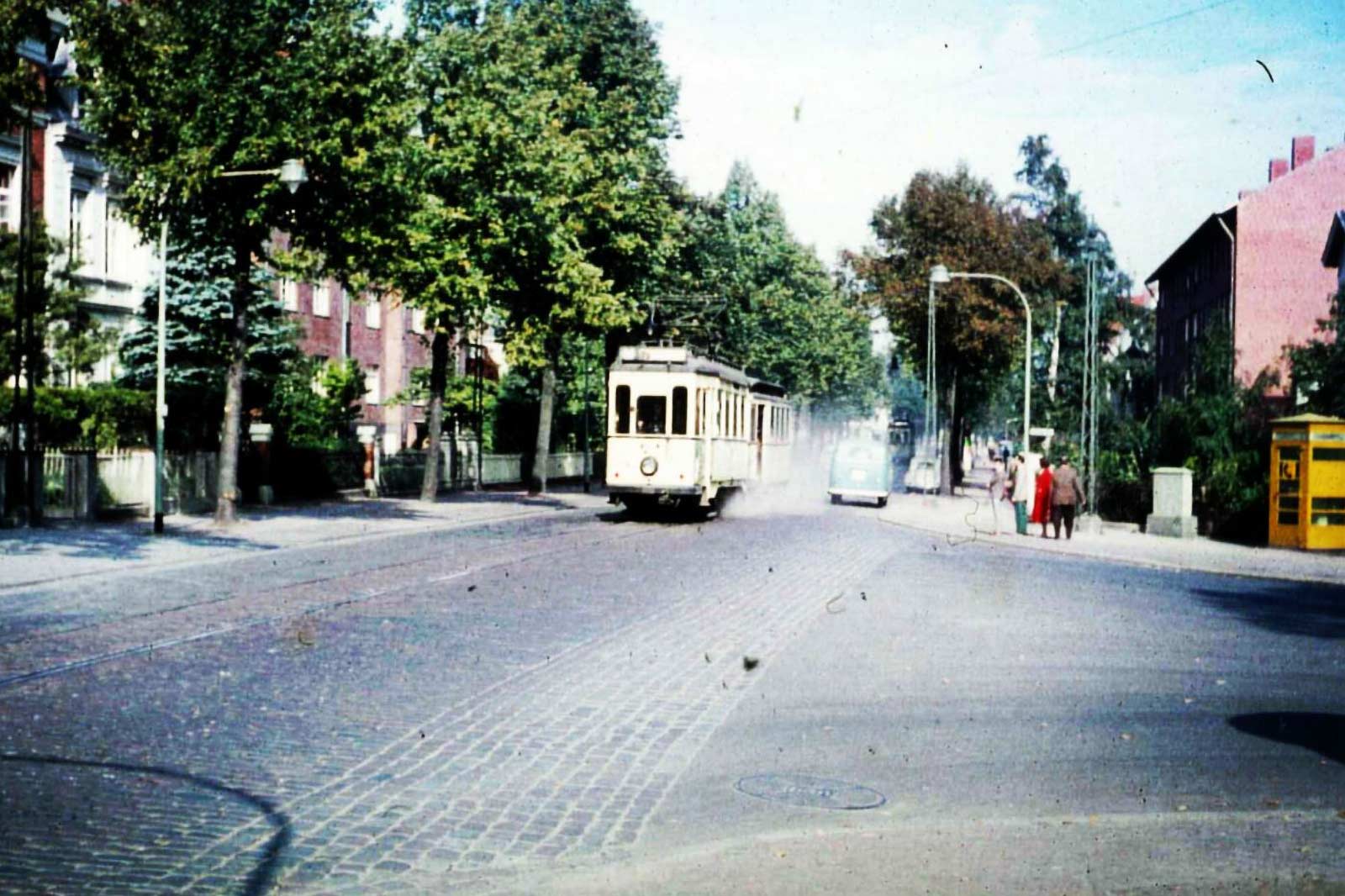 alte Straßenbahn in Lübeck