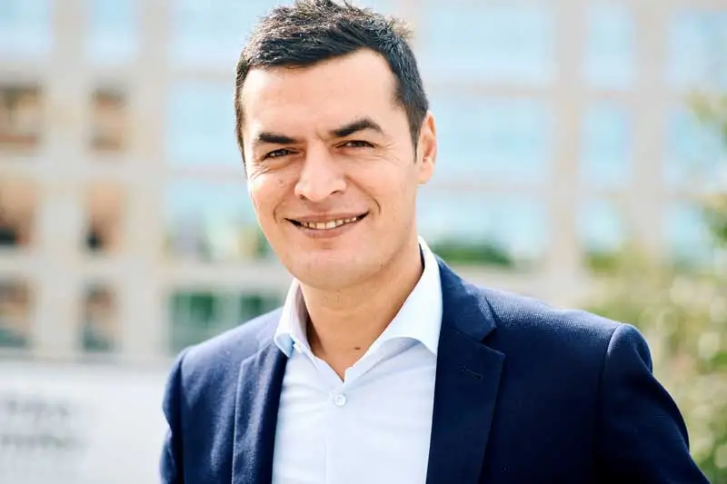 hassan-a-schroeder-schiffmann-hamburg-jd004_vs