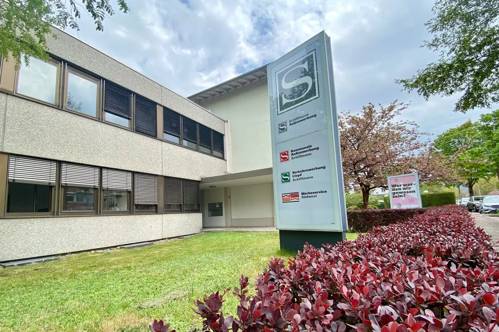 Schiffmann Außenwerbung Außenansicht des Sitz Freiburg